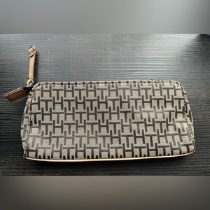 Vintage Tommy Hilfiger Clutch Brown & Tan Clean Retro 90s small purse